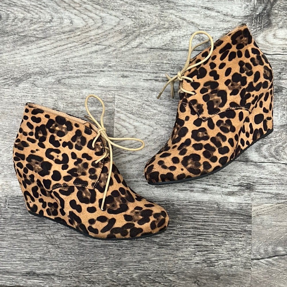 Bella Marie Leopard Wedges
